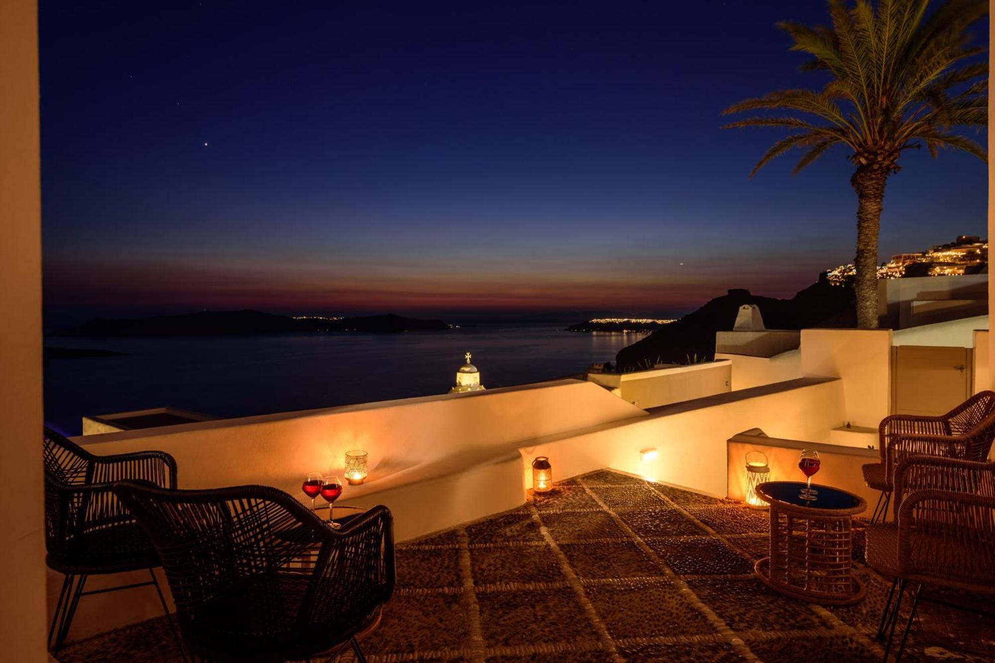 Anemos Family Suites Fira  Ngoại thất bức ảnh