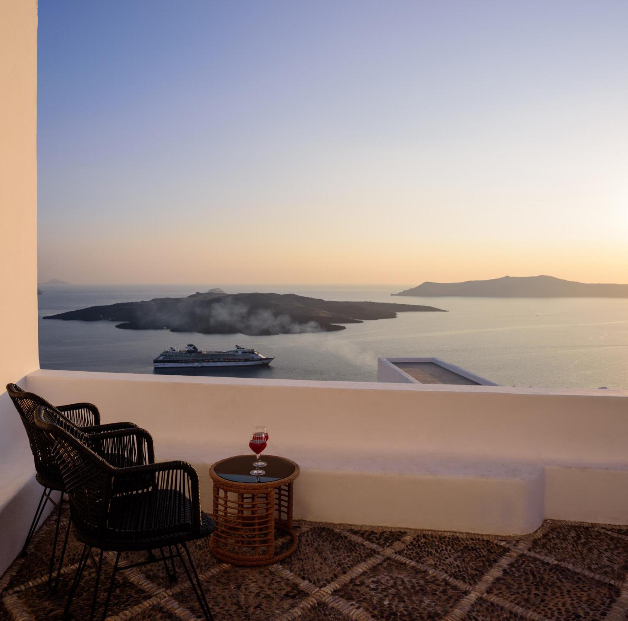 Anemos Family Suites Fira  Ngoại thất bức ảnh