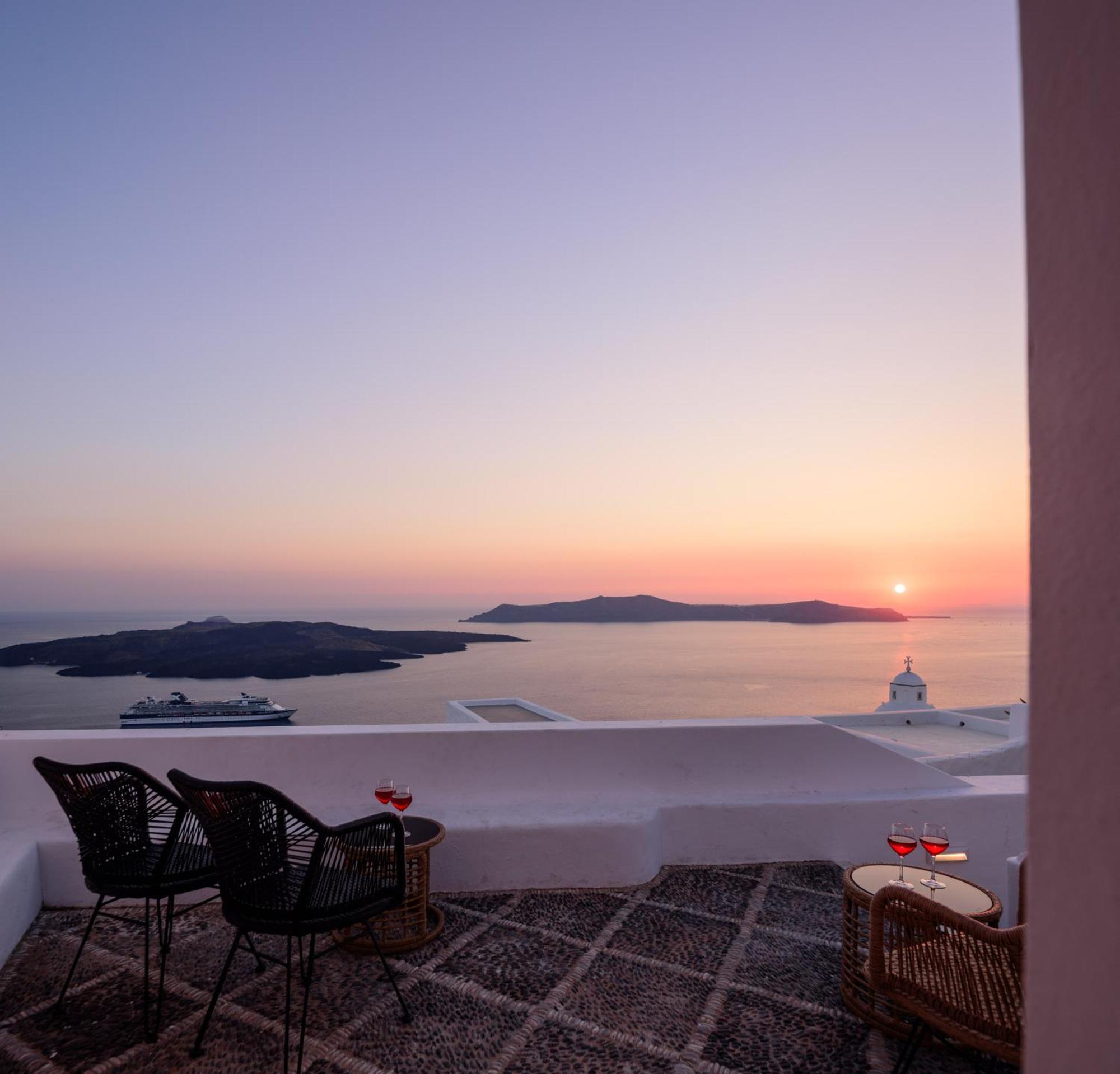 Anemos Family Suites Fira  Ngoại thất bức ảnh