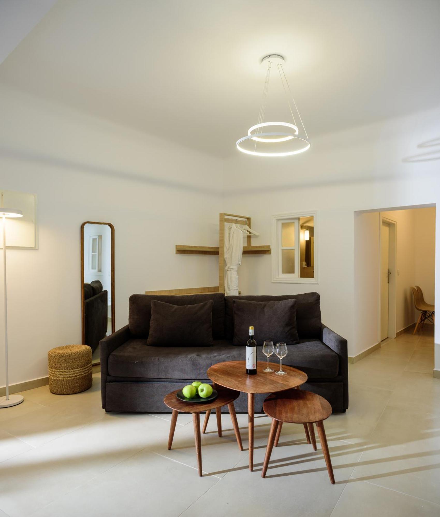 Anemos Family Suites Fira  Ngoại thất bức ảnh