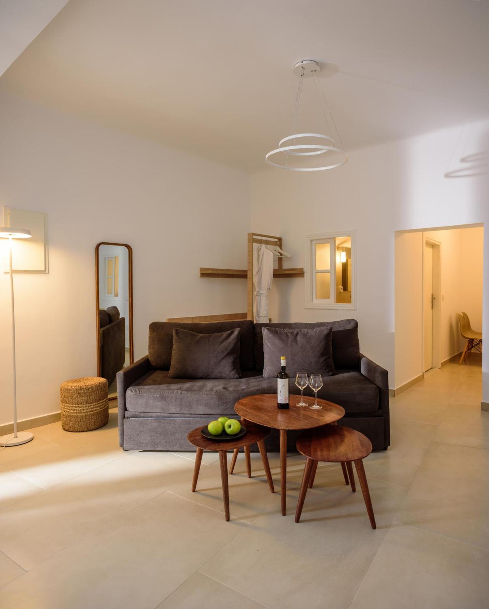 Anemos Family Suites Fira  Ngoại thất bức ảnh