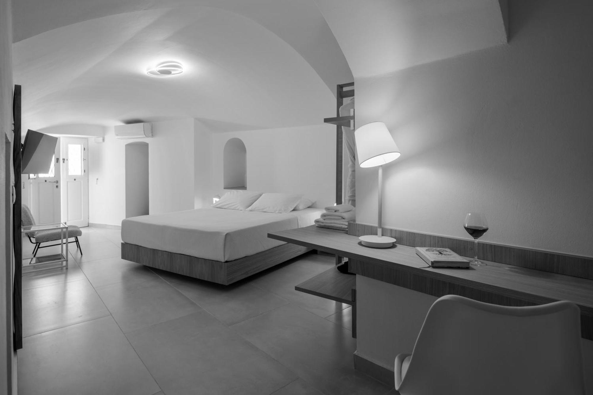 Anemos Family Suites Fira  Ngoại thất bức ảnh