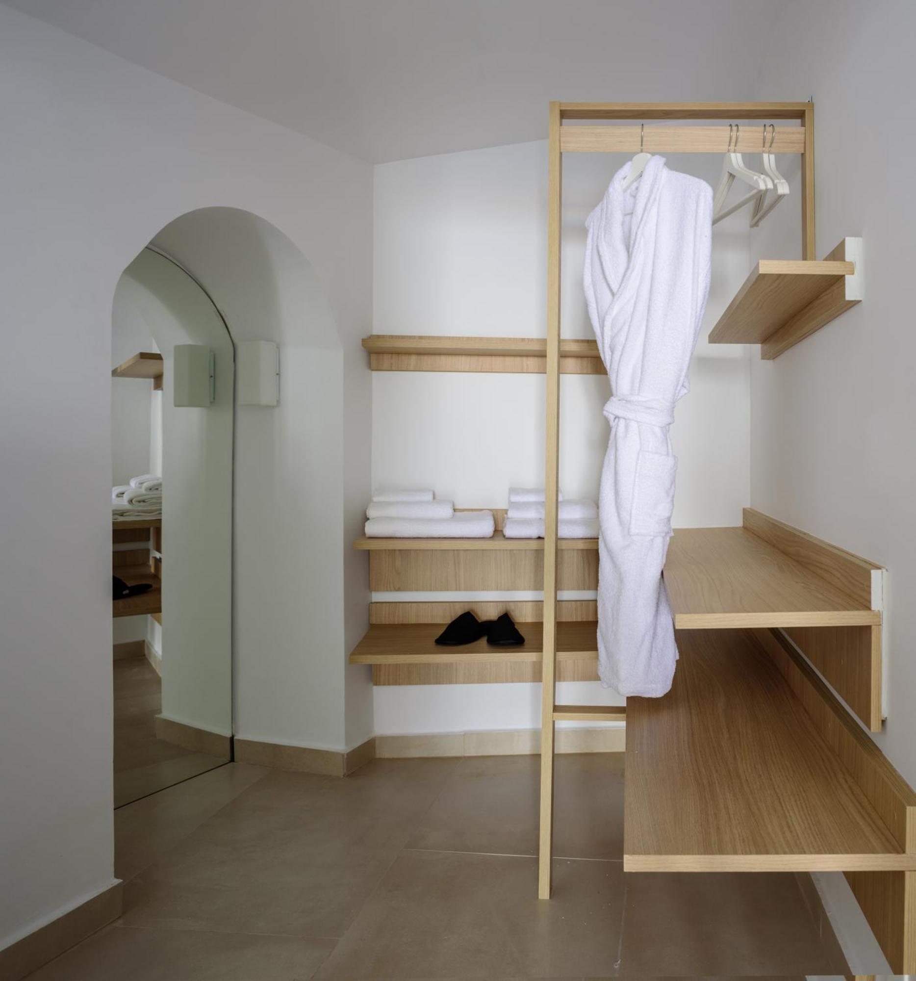 Anemos Family Suites Fira  Ngoại thất bức ảnh